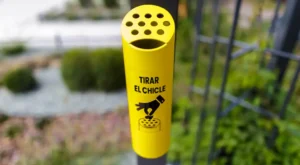 Contenedor para chicles usados