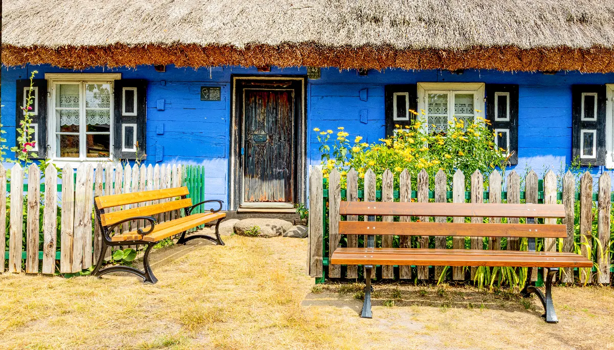 Madera: te contamos un poco sobre el procesamiento de la base de nuestros bancos urbanos