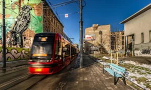 Banco Gladiador con reposabrazos de madera