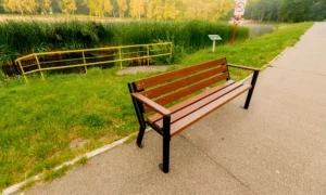 Banco Gladiador Bis con reposabrazos de madera