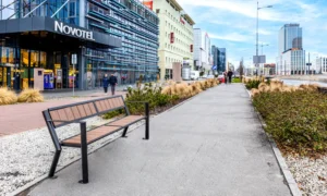 Banco Gladiador WPC con reposabrazos