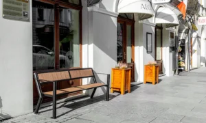 Banco Gladiador WPC con reposabrazos