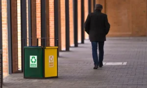 Papelera de reciclaje Magnolia