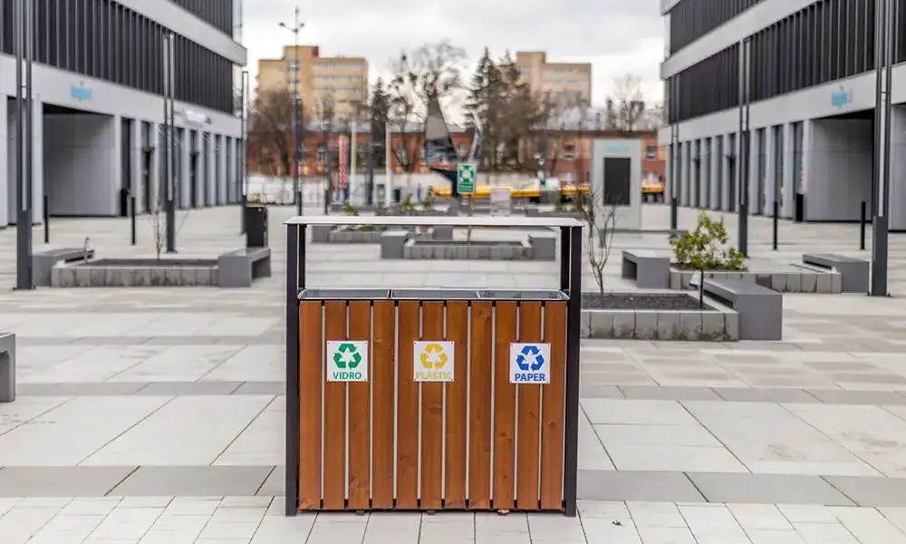 Papelera de reciclaje Narciso