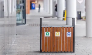 Papelera de reciclaje Narciso