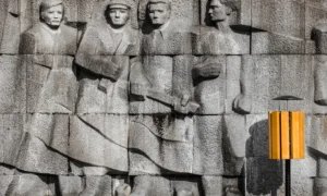 Papelera Ginebra con techo