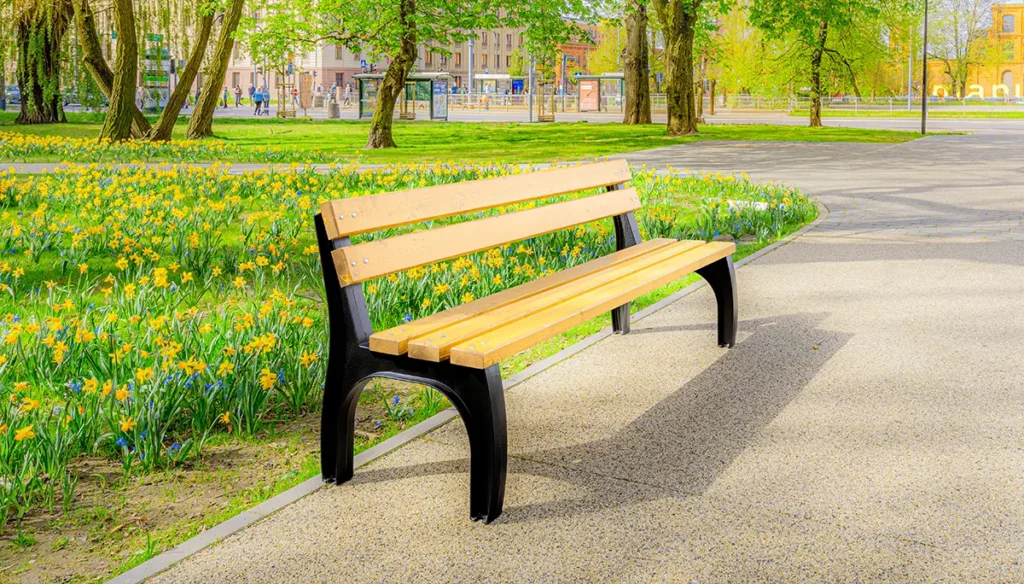 Bancos de hierro fundido: la solución ideal para espacios de descanso duraderos y estéticos