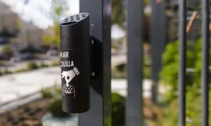 Cenicero urbano de pared