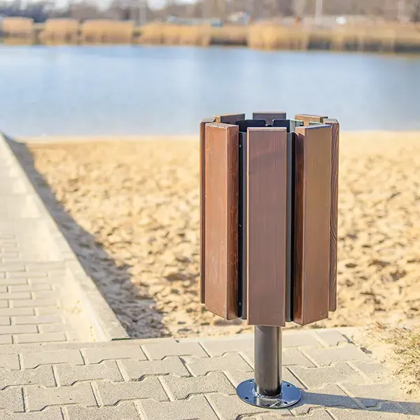 Papelera de madera natural para plazas y áreas recreativas