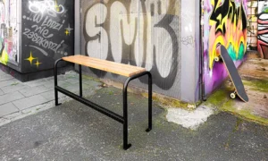 Banco duradero Sigma para patios escolares y zonas juveniles