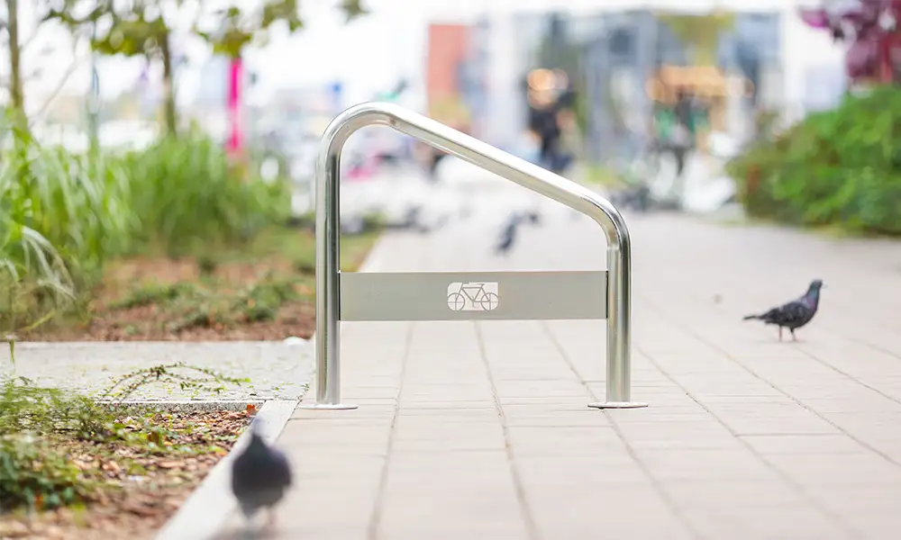 Aparcabicicletas U Pro oblicuo